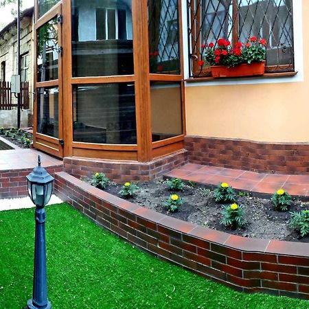 شقة تشيسيناو  في Unique 1 Bd Apt Dt W/Free Parking And Wi-Fi المظهر الخارجي الصورة